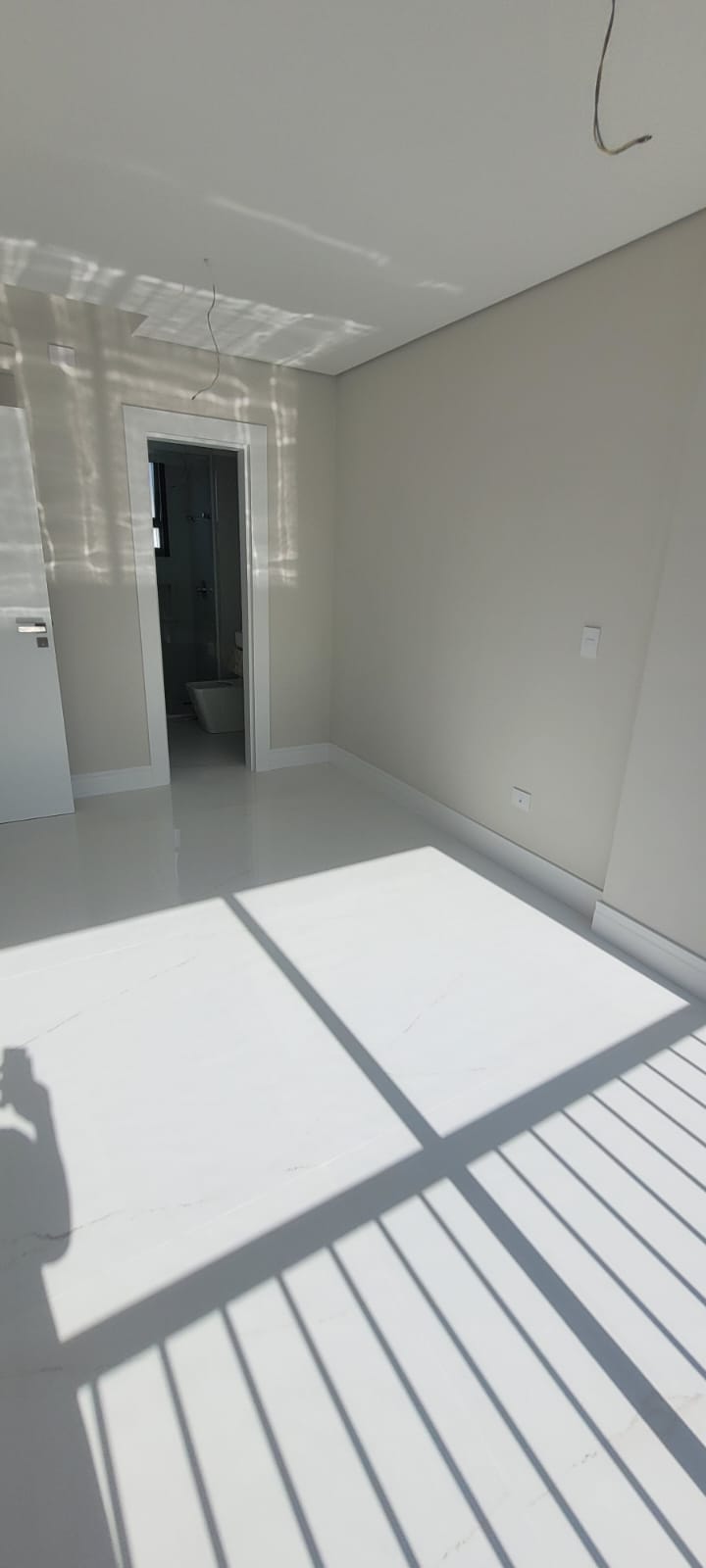 Apartamento 3 Quartos com Garden e Piscina a venda em Caioba, Matinhos - PR, Valor de Venda R$ 3.553.350,00