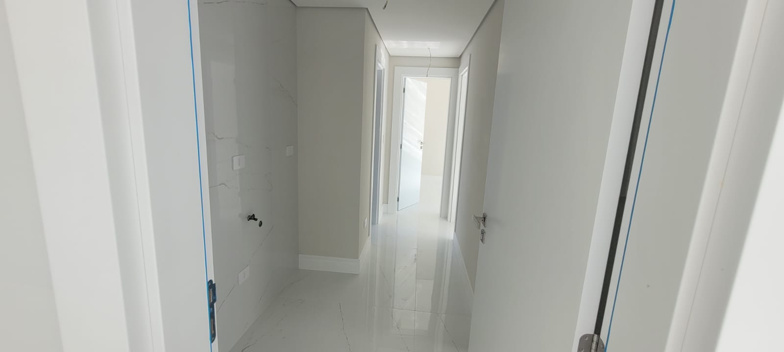 Apartamento 3 Quartos com Garden e Piscina a venda em Caioba, Matinhos - PR, Valor de Venda R$ 3.553.350,00
