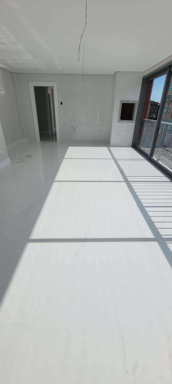 Apartamento 3 Quartos com Garden e Piscina a venda em Caioba, Matinhos - PR, Valor de Venda R$ 3.553.350,00