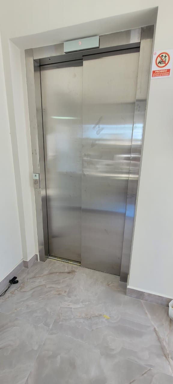 Apartamento 3 Suites, Duplex com Piscina a venda em Caioba, Matinhos - PR, Valor de Venda R$ 3.993.680,00