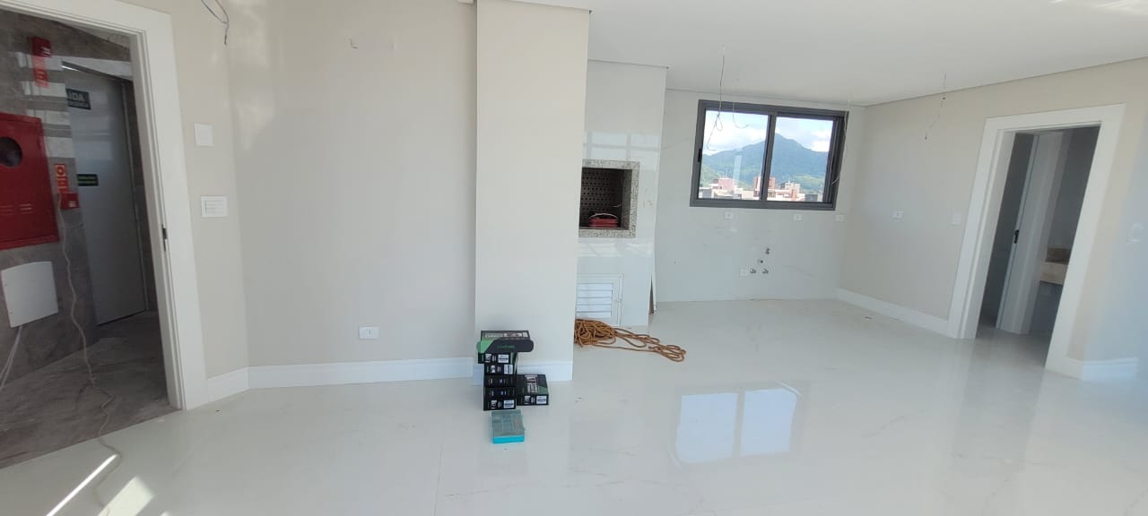 Apartamento 3 Suites, Duplex com Piscina a venda em Caioba, Matinhos - PR, Valor de Venda R$ 3.993.680,00
