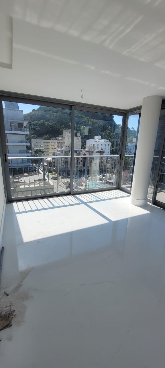 Apartamento 3 Suites, Duplex com Piscina a venda em Caioba, Matinhos - PR, Valor de Venda R$ 3.993.680,00