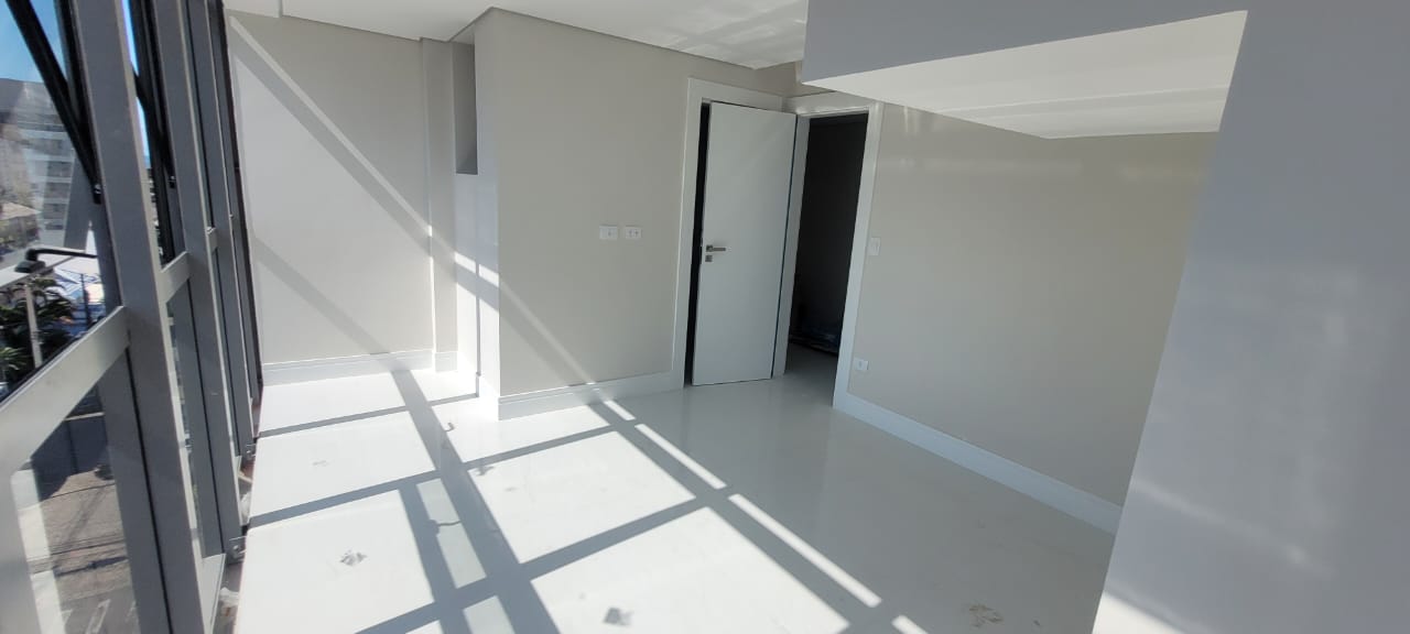 Apartamento 3 Suites, Duplex com Piscina a venda em Caioba, Matinhos - PR, Valor de Venda R$ 3.993.680,00