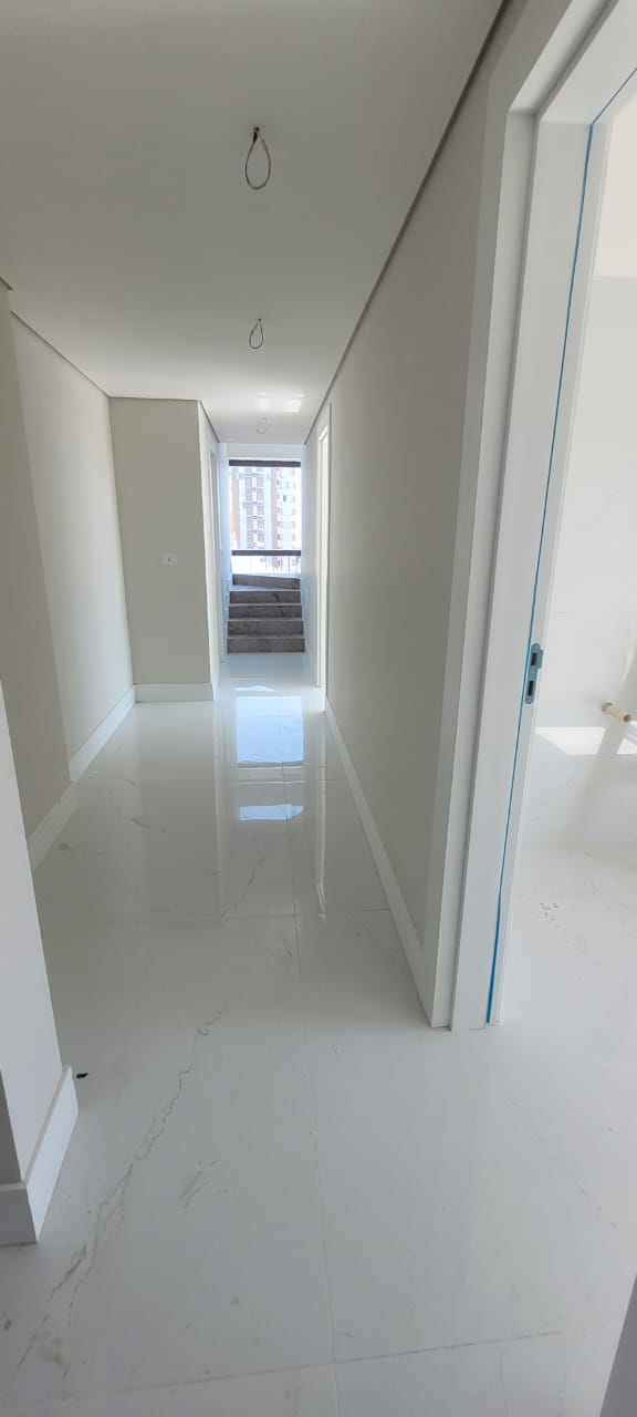 Apartamento 3 Suites, Duplex com Piscina a venda em Caioba, Matinhos - PR, Valor de Venda R$ 3.993.680,00