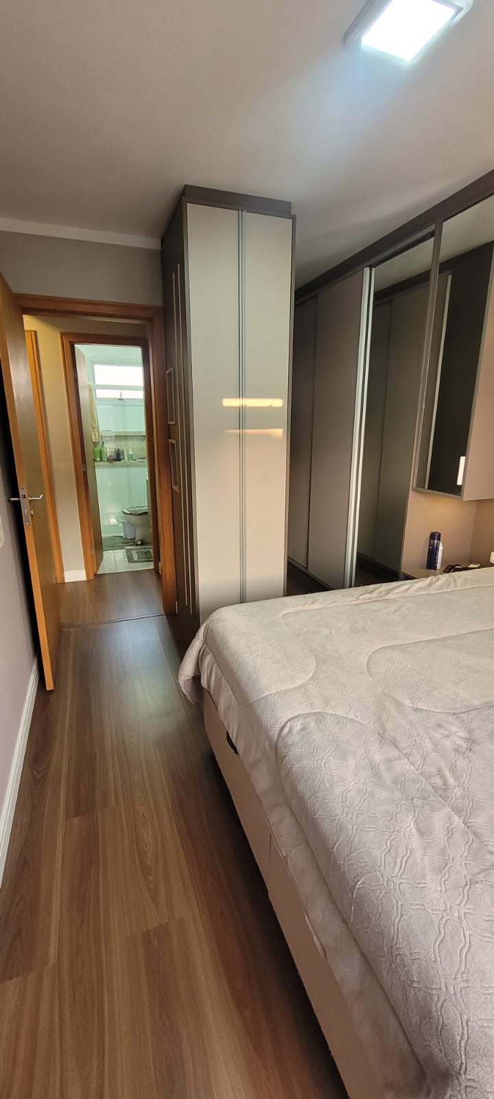 Sobrado 3 quartos sendo 1 suite a venda no bairro Novo Mundo, Curitiba - PR. Valor de Venda R$ 580.000,00