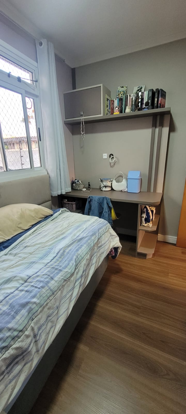Sobrado 3 quartos sendo 1 suite a venda no bairro Novo Mundo, Curitiba - PR. Valor de Venda R$ 580.000,00