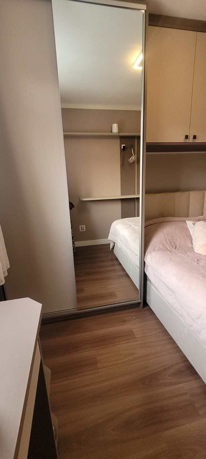Sobrado 3 quartos sendo 1 suite a venda no bairro Novo Mundo, Curitiba - PR. Valor de Venda R$ 580.000,00