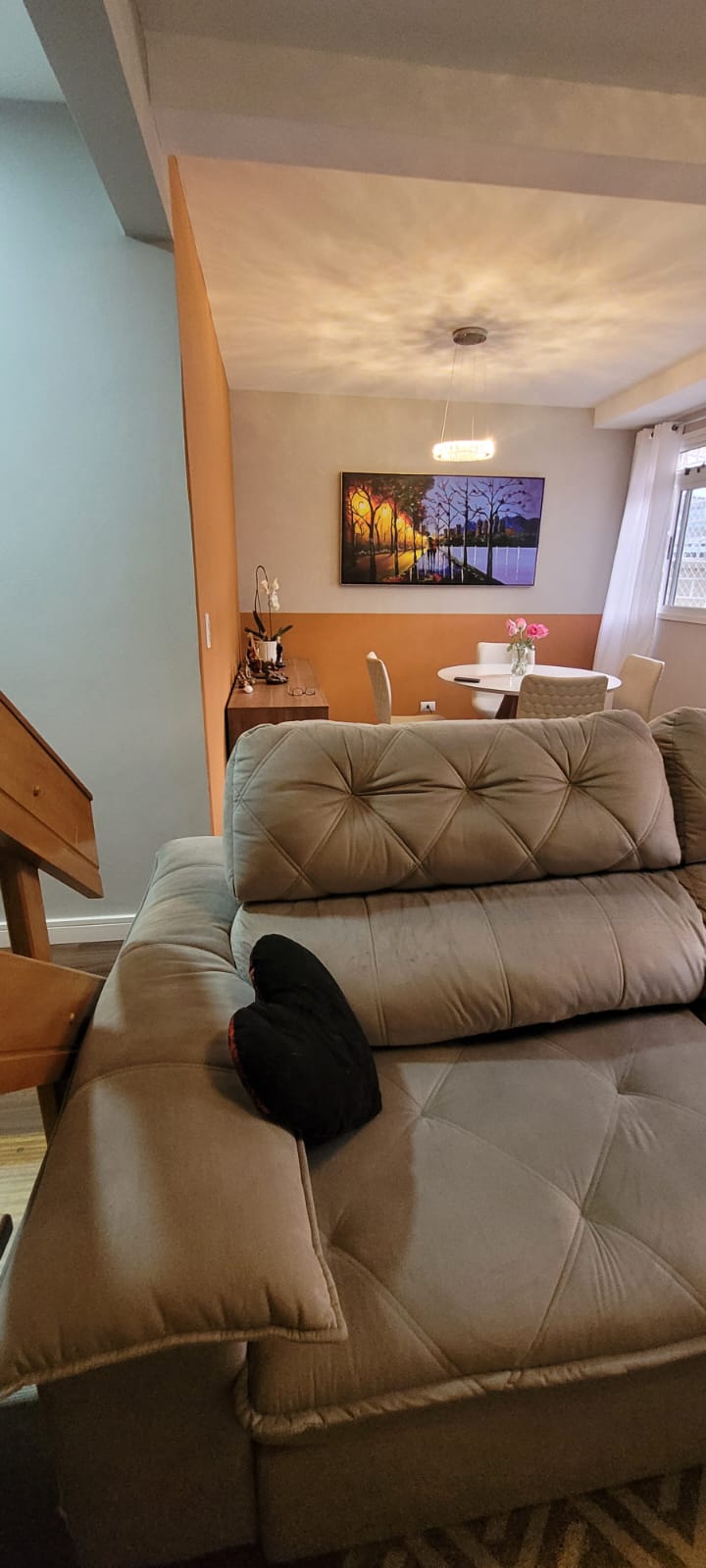 Sobrado 3 quartos sendo 1 suite a venda no bairro Novo Mundo, Curitiba - PR. Valor de Venda R$ 580.000,00