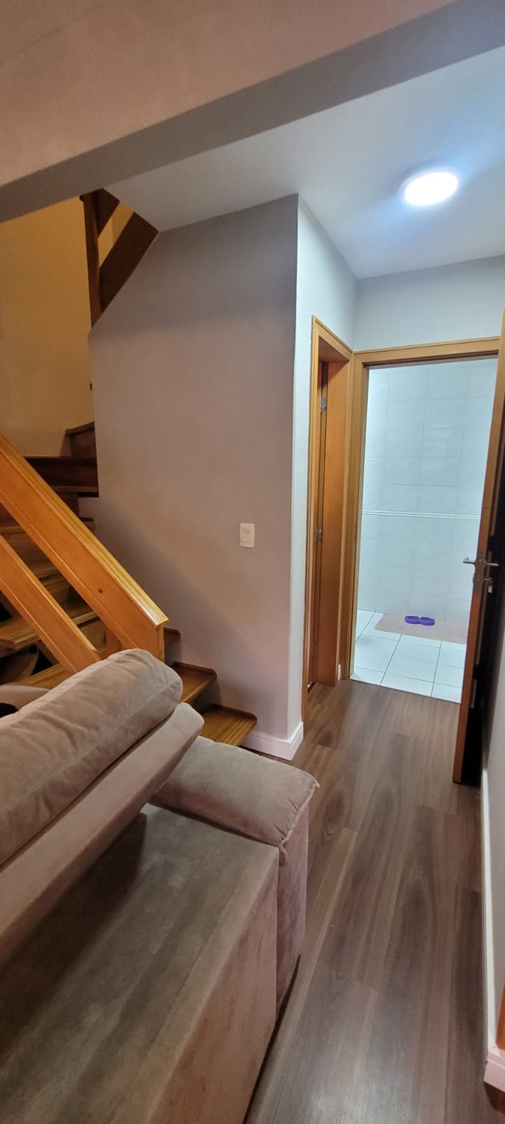 Sobrado 3 quartos sendo 1 suite a venda no bairro Novo Mundo, Curitiba - PR. Valor de Venda R$ 580.000,00