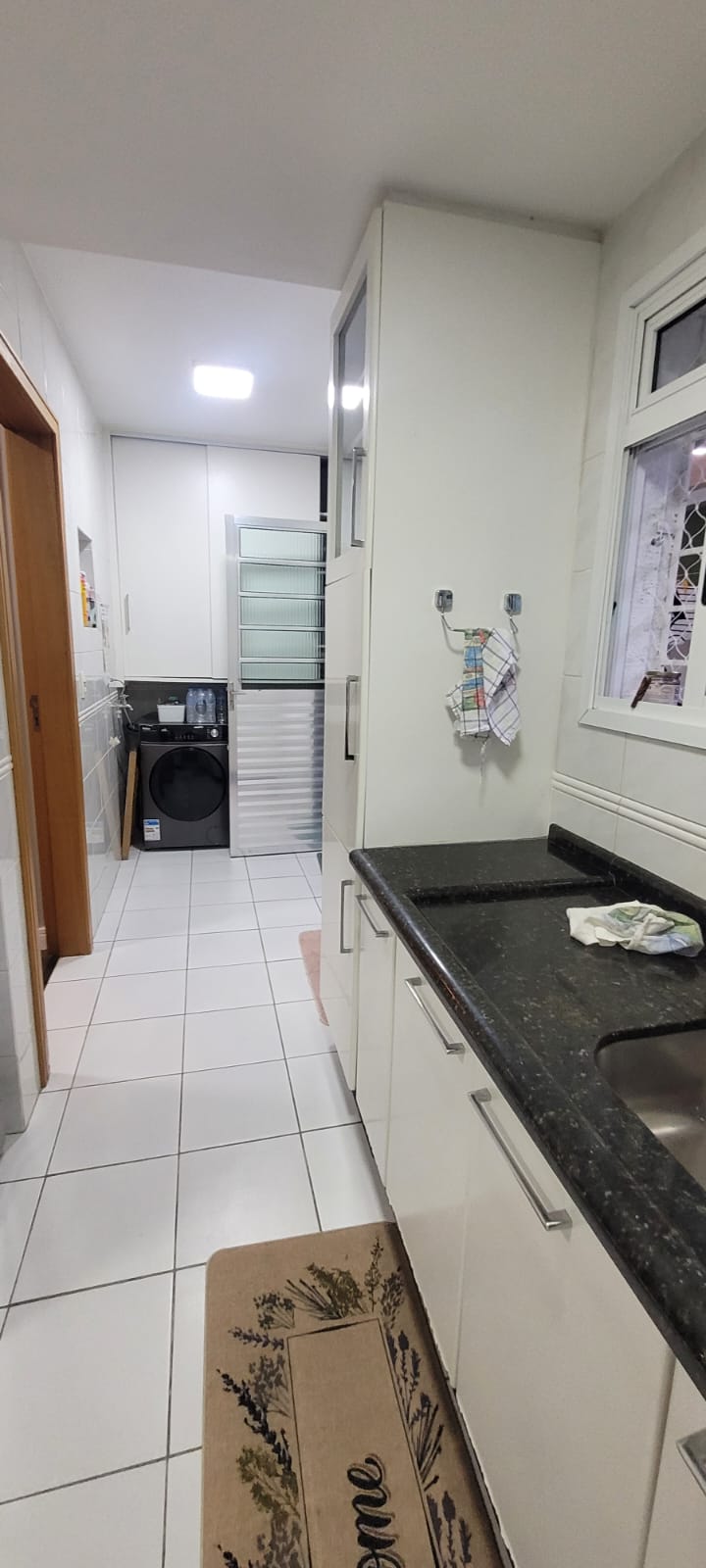 Sobrado 3 quartos sendo 1 suite a venda no bairro Novo Mundo, Curitiba - PR. Valor de Venda R$ 580.000,00