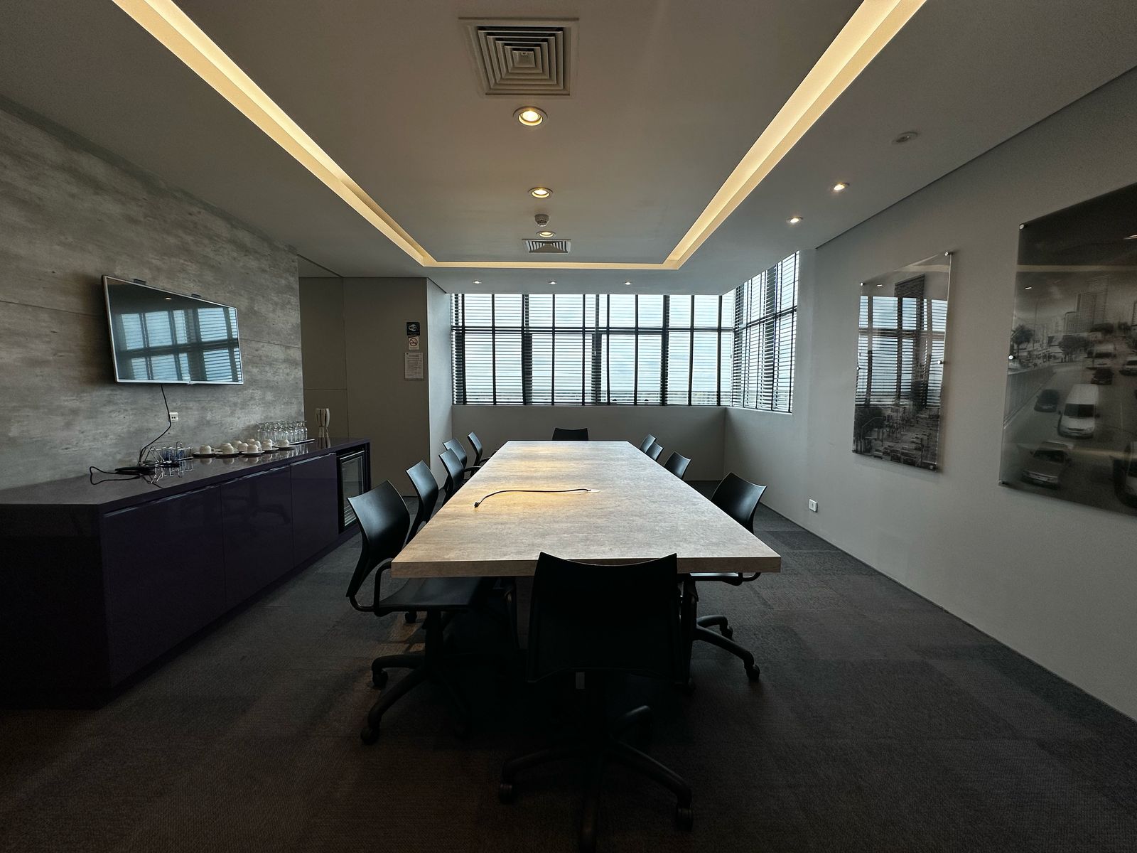 Sala comercial à venda Edifício 7th Avenue Trinity e Chelsea no bairro Rebouças em Curitiba - PR, com 62M².  Valor de venda  R$ 480.000,00.