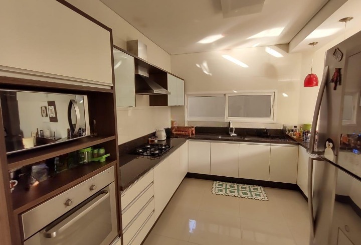  CASA DUPLEX Á VENDA NO CONDOMÍNIO  BELVEDERE 1