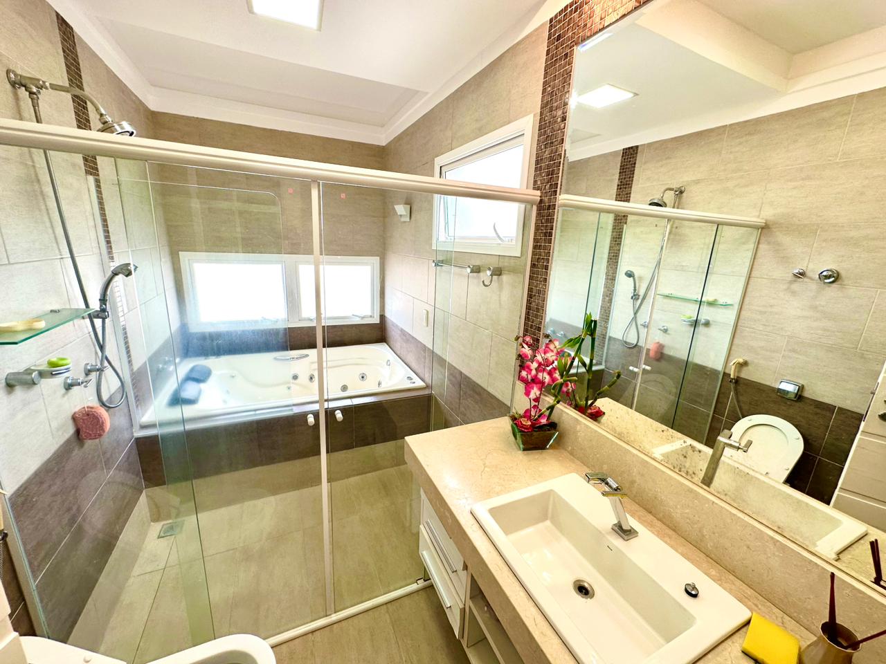  CASA DUPLEX Á VENDA NO CONDOMÍNIO  BELVEDERE 1