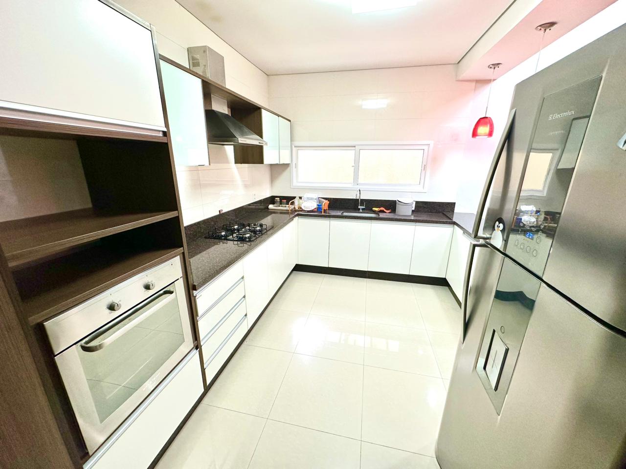  CASA DUPLEX Á VENDA NO CONDOMÍNIO  BELVEDERE 1