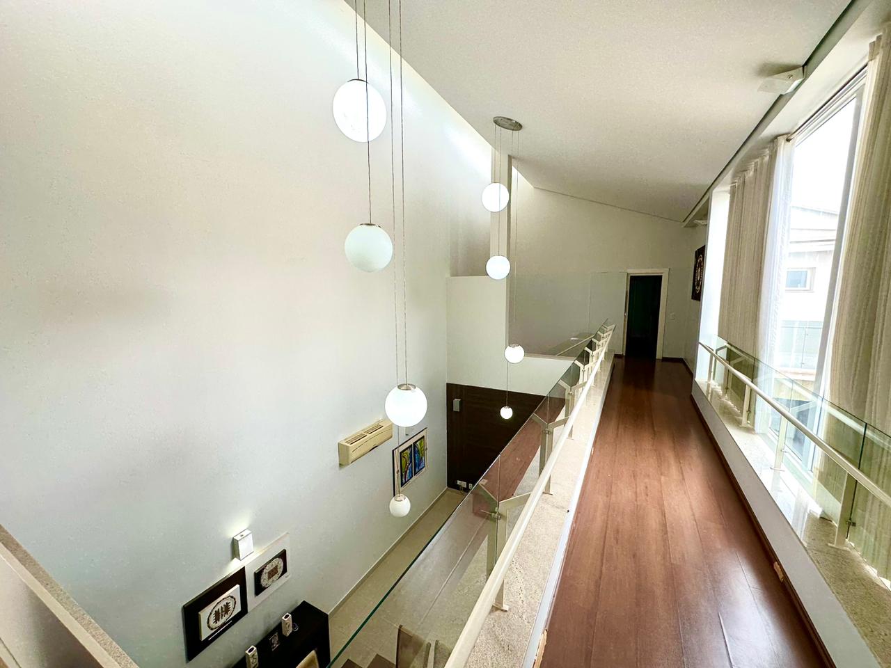  CASA DUPLEX Á VENDA NO CONDOMÍNIO  BELVEDERE 1