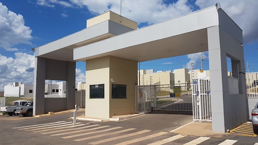 CASA 3/4 EM CONDOMÍNIO/BRISAS DA CHAPADA.