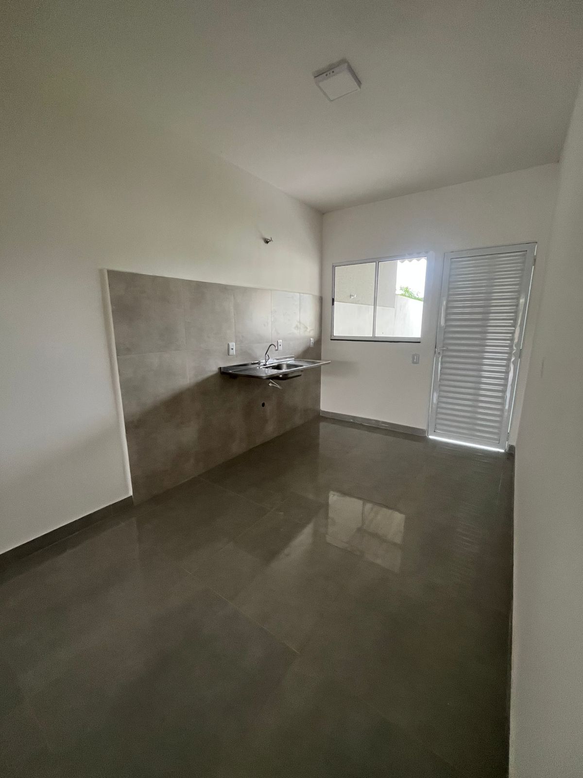 CASA NOVA 2 QT/SUITE- VG