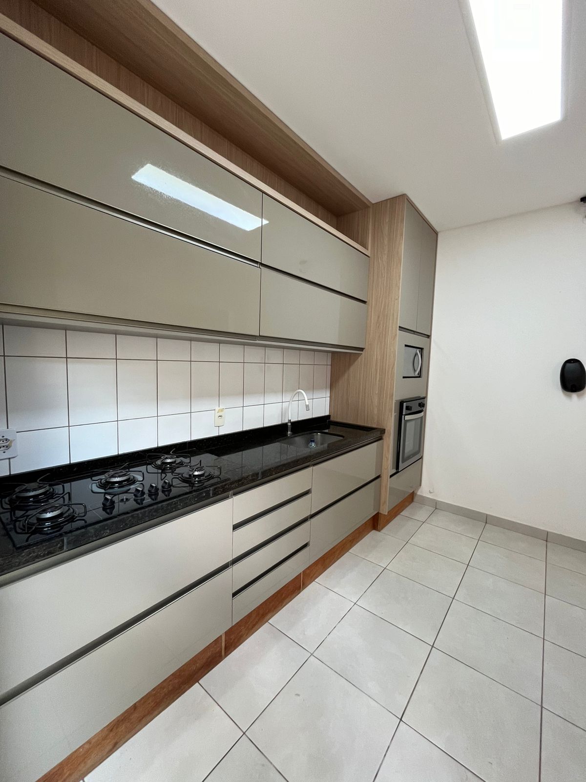 Sobrado em Condomínio 003/04