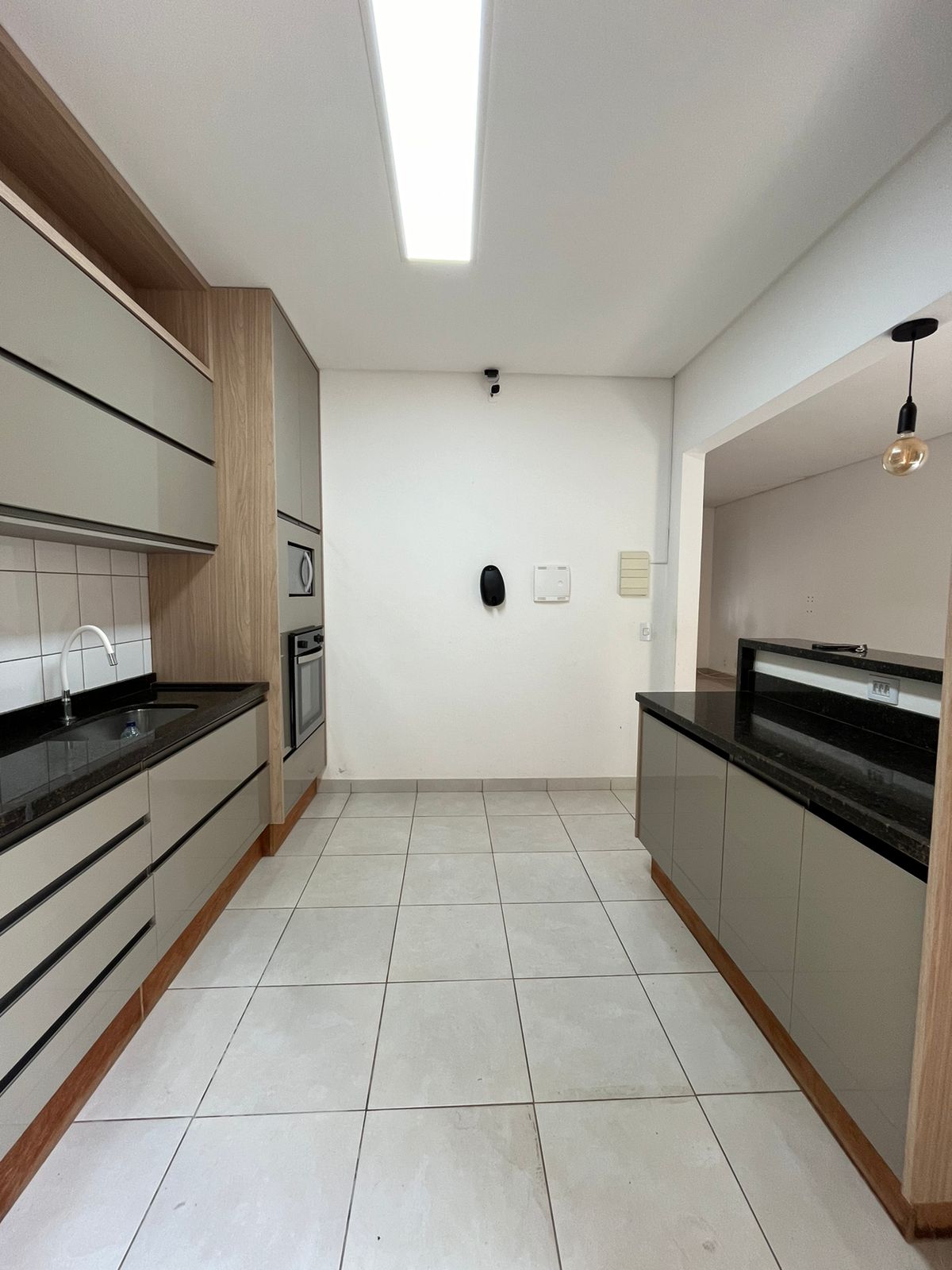 Sobrado em Condomínio 003/04