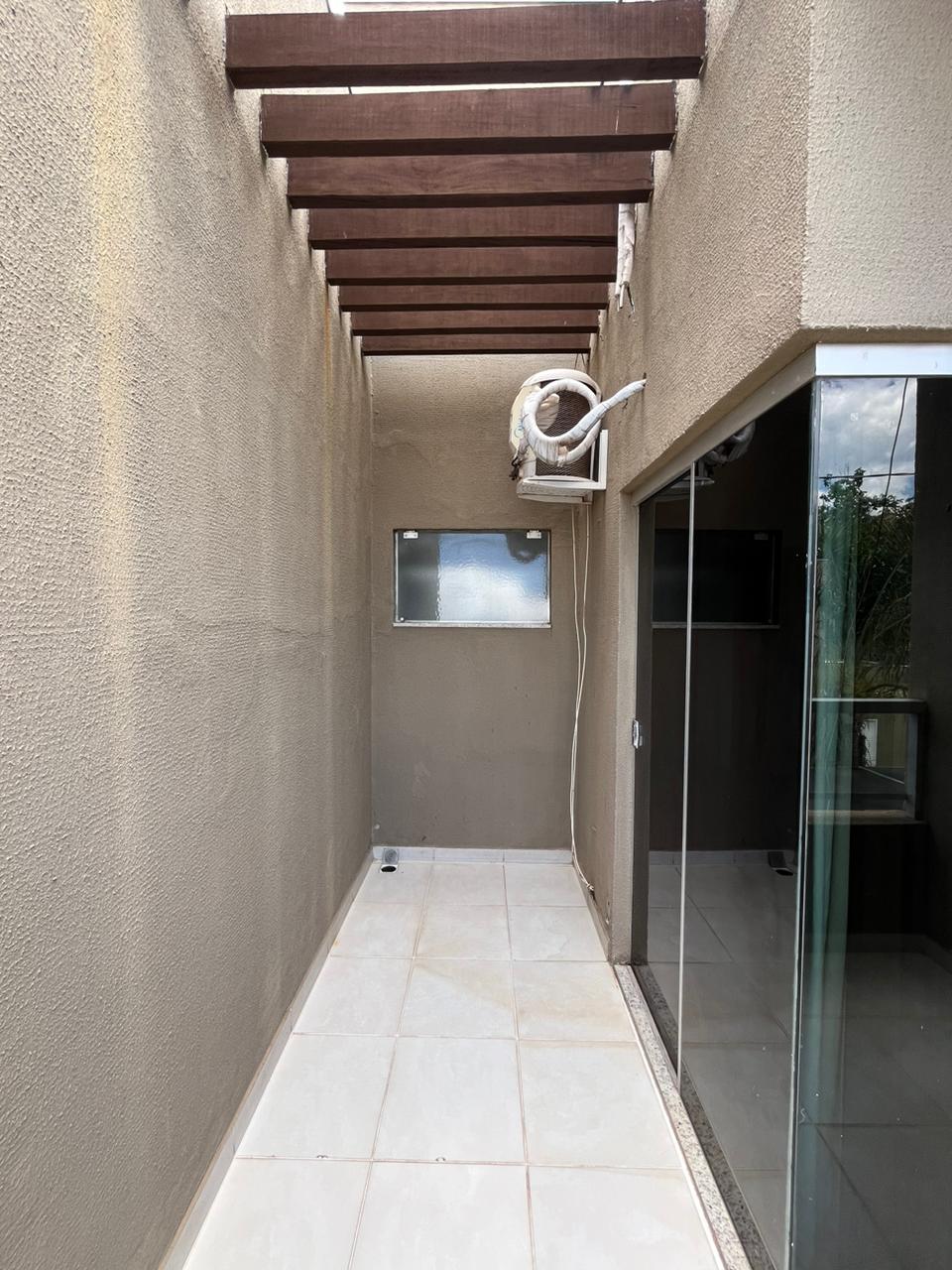 Sobrado em Condomínio 003/04