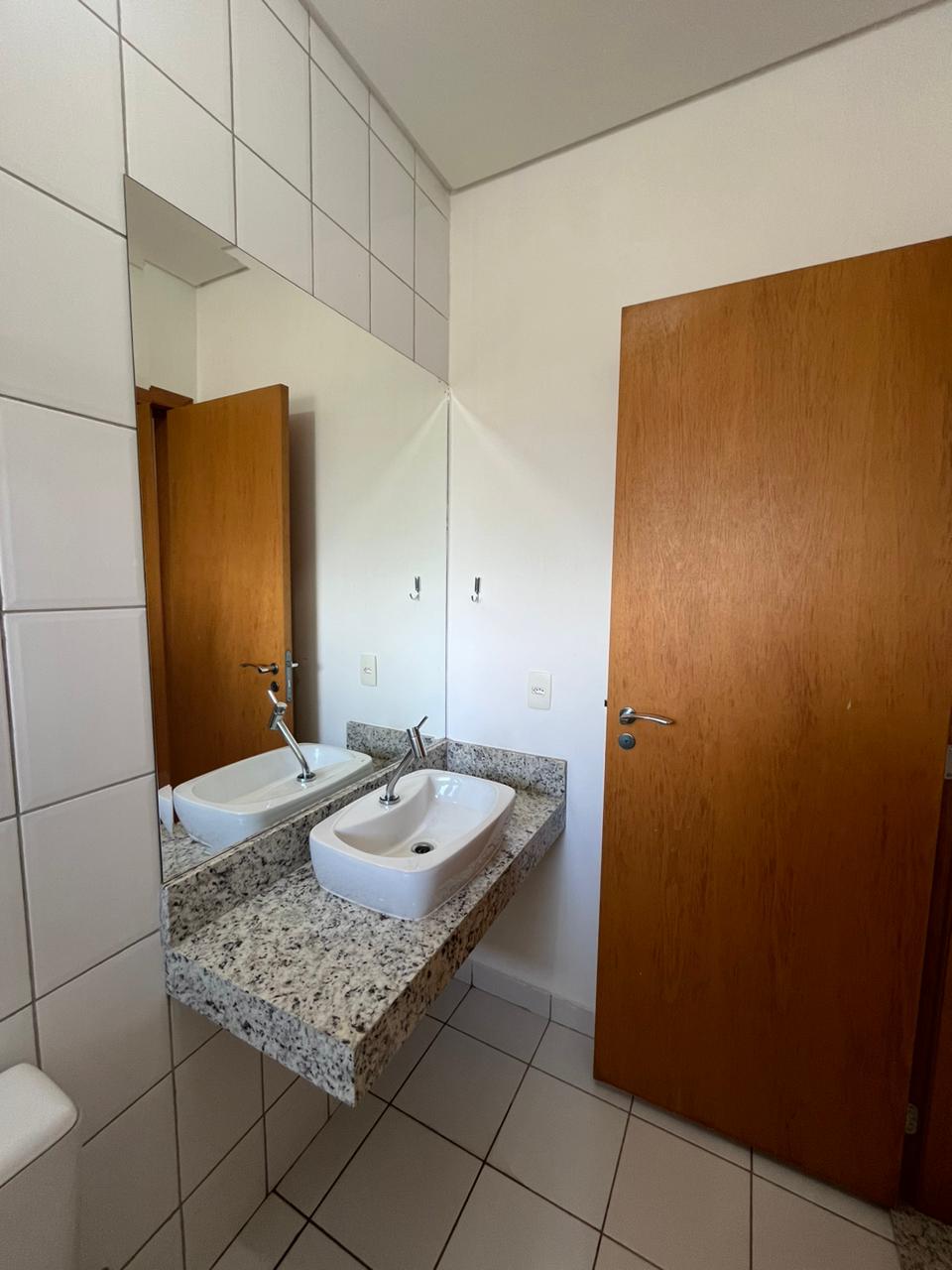 Sobrado em Condomínio 003/04