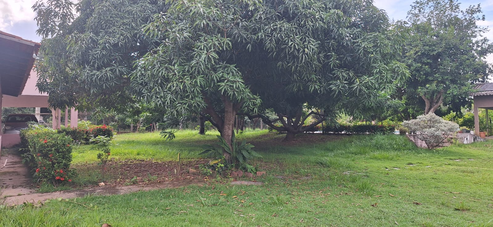 Linda Chácara em Condomínio no Área Rural de Cuiabá em Cuiabá MT