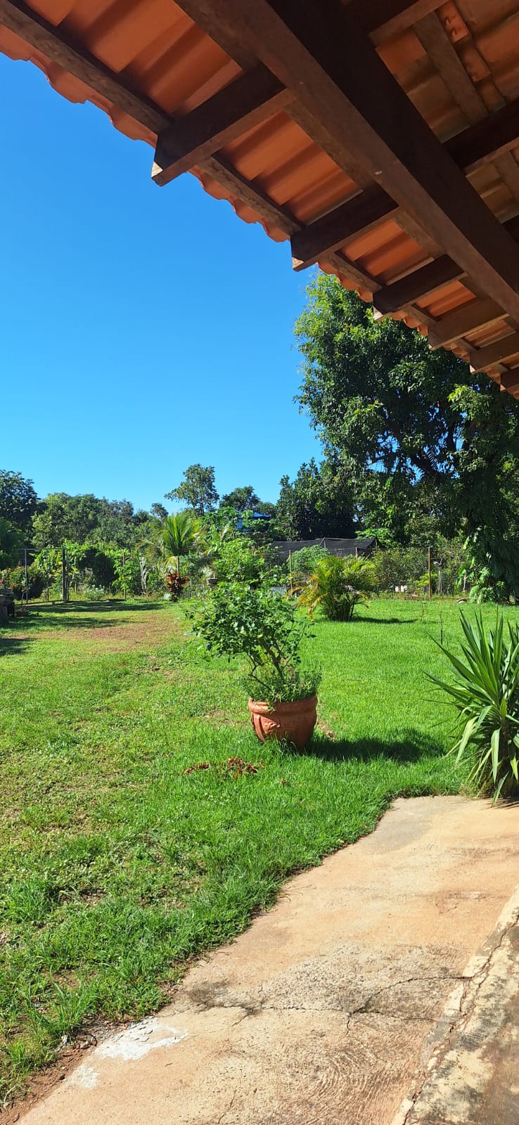 Aconchegante Chácara  à 28km  de Cuiabá -  MT