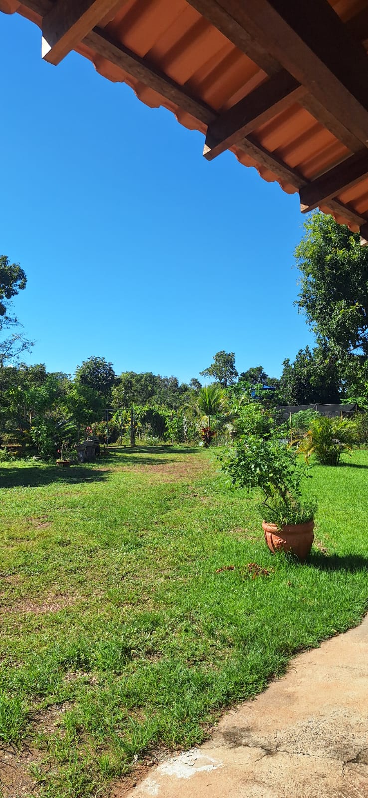 Aconchegante Chácara  à 28km  de Cuiabá -  MT