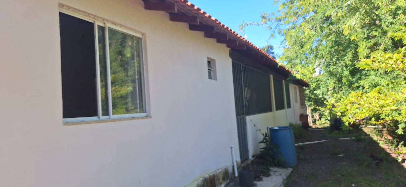 Aconchegante Chácara  à 28km  de Cuiabá -  MT