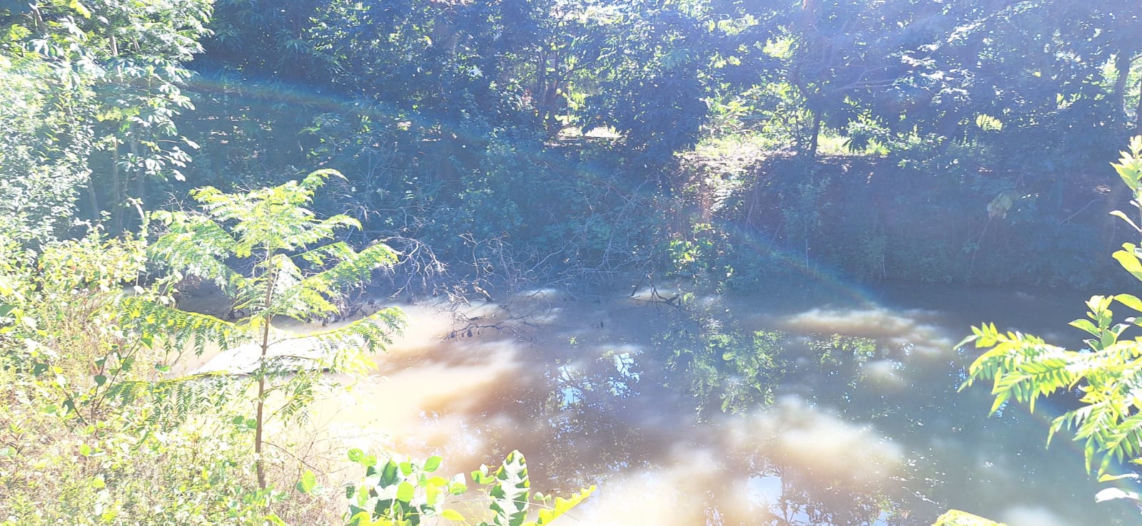 Aconchegante Chácara  à 28km  de Cuiabá -  MT