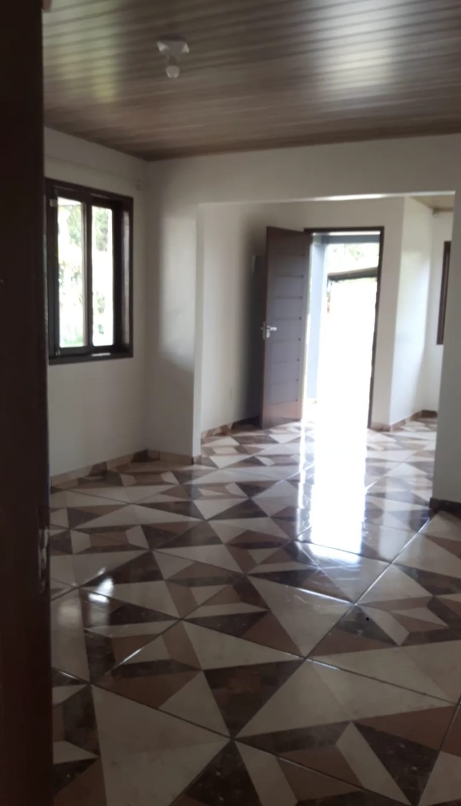Casa e Galpão - Localização Estratégica