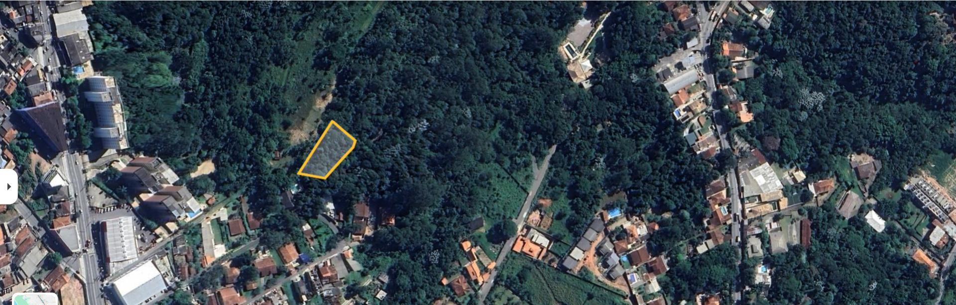 Áreas de 1.500m2 cada um - área total 10.000m2