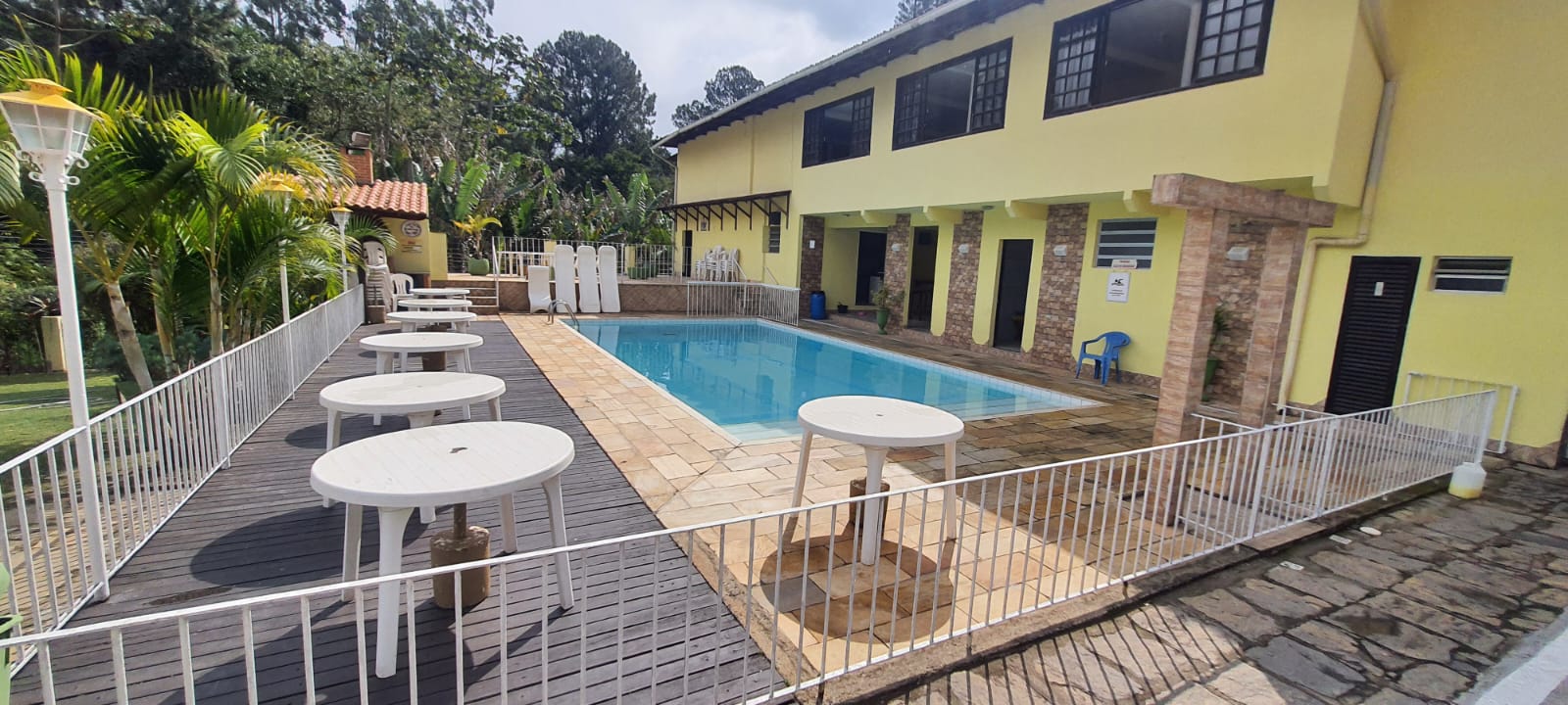 POUSADA, COM EXCLUSIVIDADE, RUA BRUNO LUCCI, VILA SUÍÇA, MIGUEL PEREIRA/RJ.  