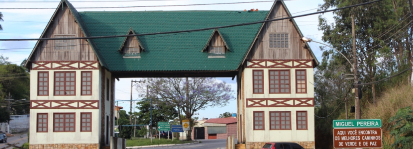 POUSADA, COM EXCLUSIVIDADE, RUA BRUNO LUCCI, VILA SUÍÇA, MIGUEL PEREIRA/RJ.  