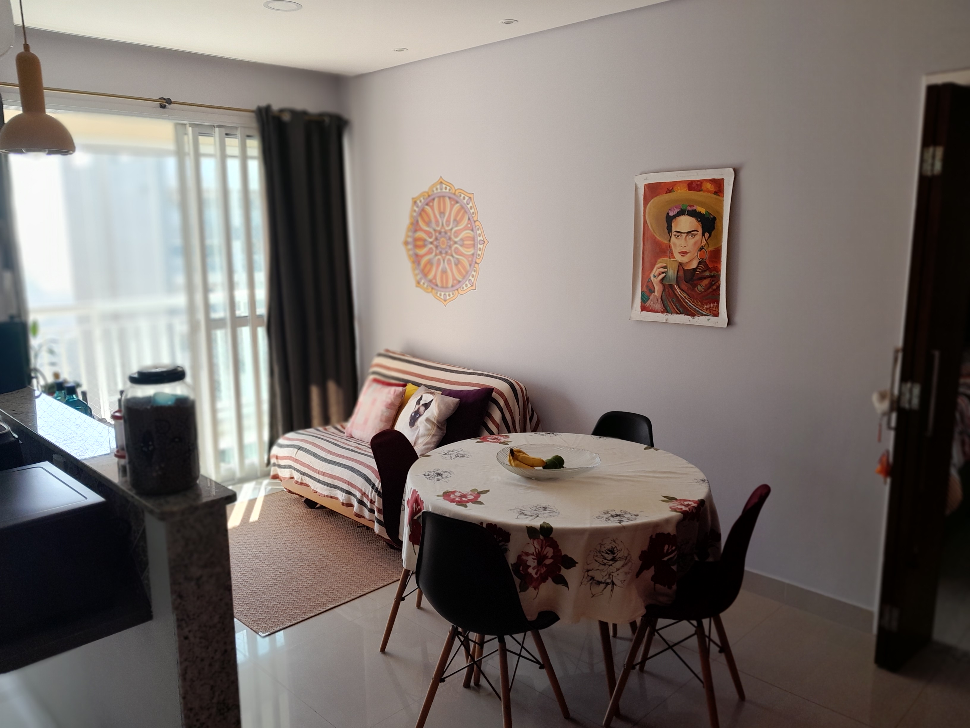 VILA MATHIAS-APARTAMENTO 01 DORMITORIO- VENDENDO MOBILIADO- VAGA CARRO E MOTO-LAZER- REF 2484