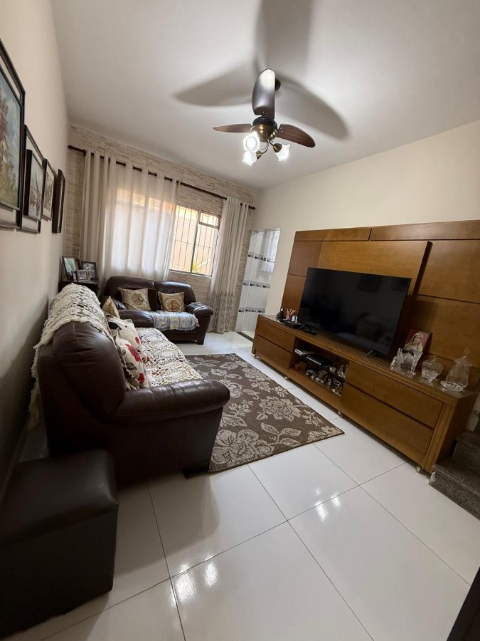 MACUCO- SOBRADO-03 DORMITORIOS-SUITE-WC EMP-CHURRASQUEIRA- 03 VAGAS- REF 2494