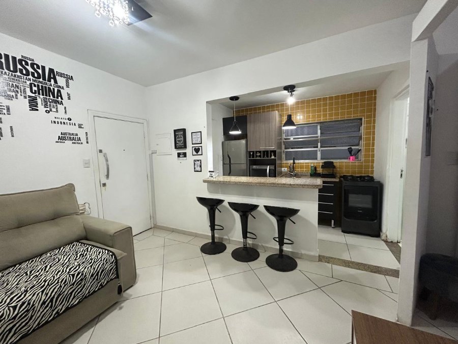 EMBARE- APARTAMENTO 01 DORMITORIO-PORTEIRA FECHADA- 01 QUADRA DA PRAIA- REF 2509