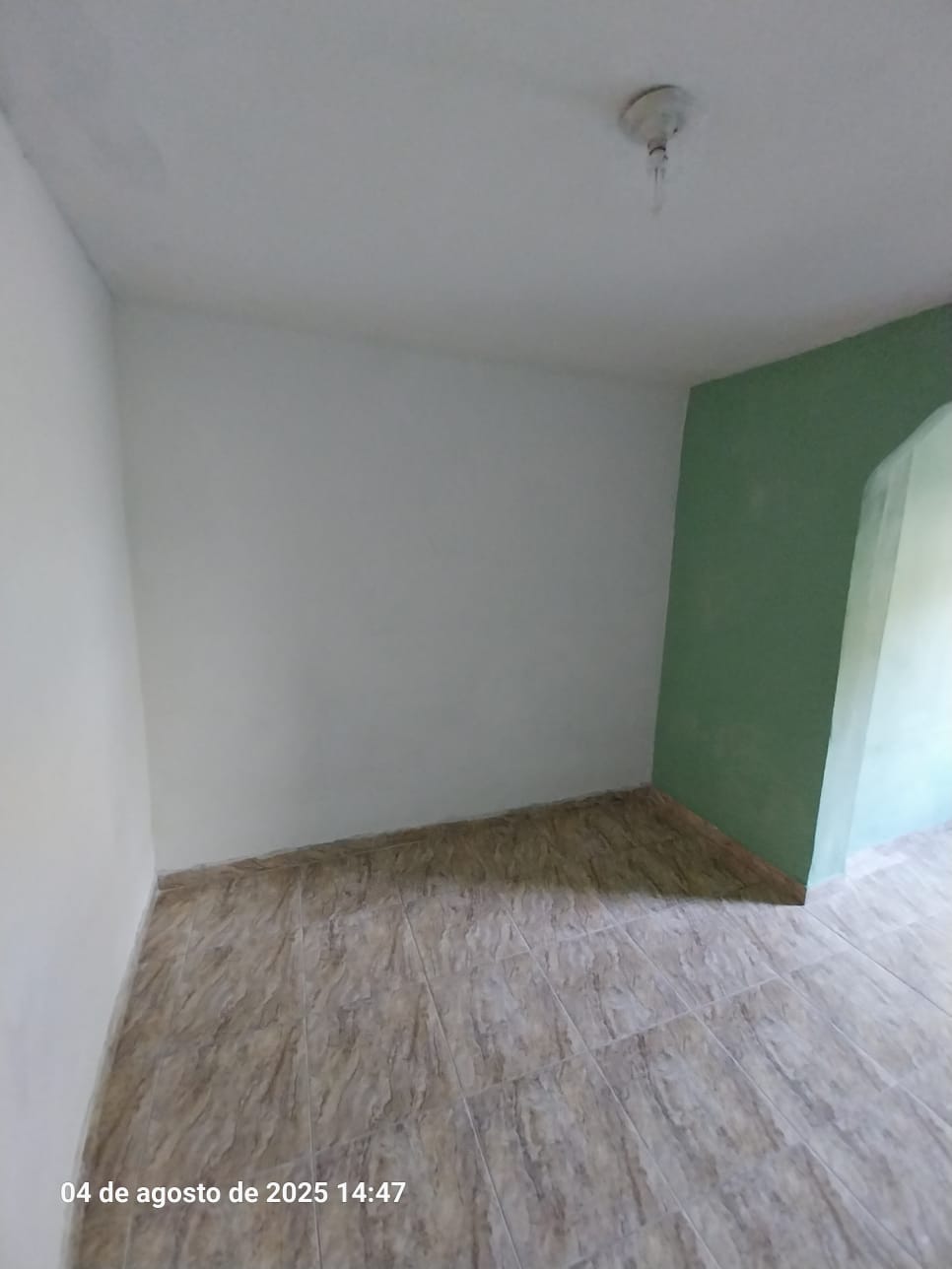 CASA NO BAIRRO ALMERINDA