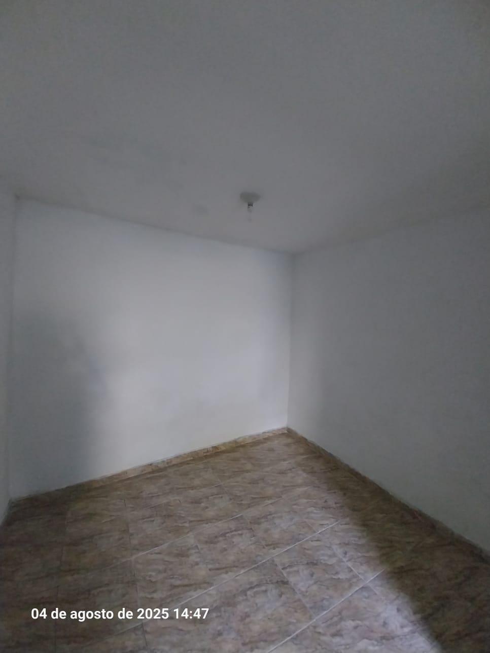 CASA NO BAIRRO ALMERINDA