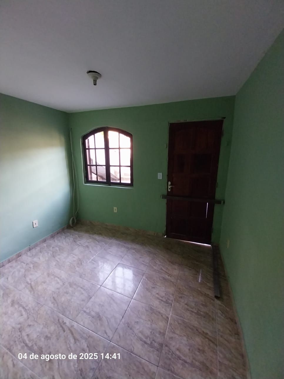 CASA NO BAIRRO ALMERINDA