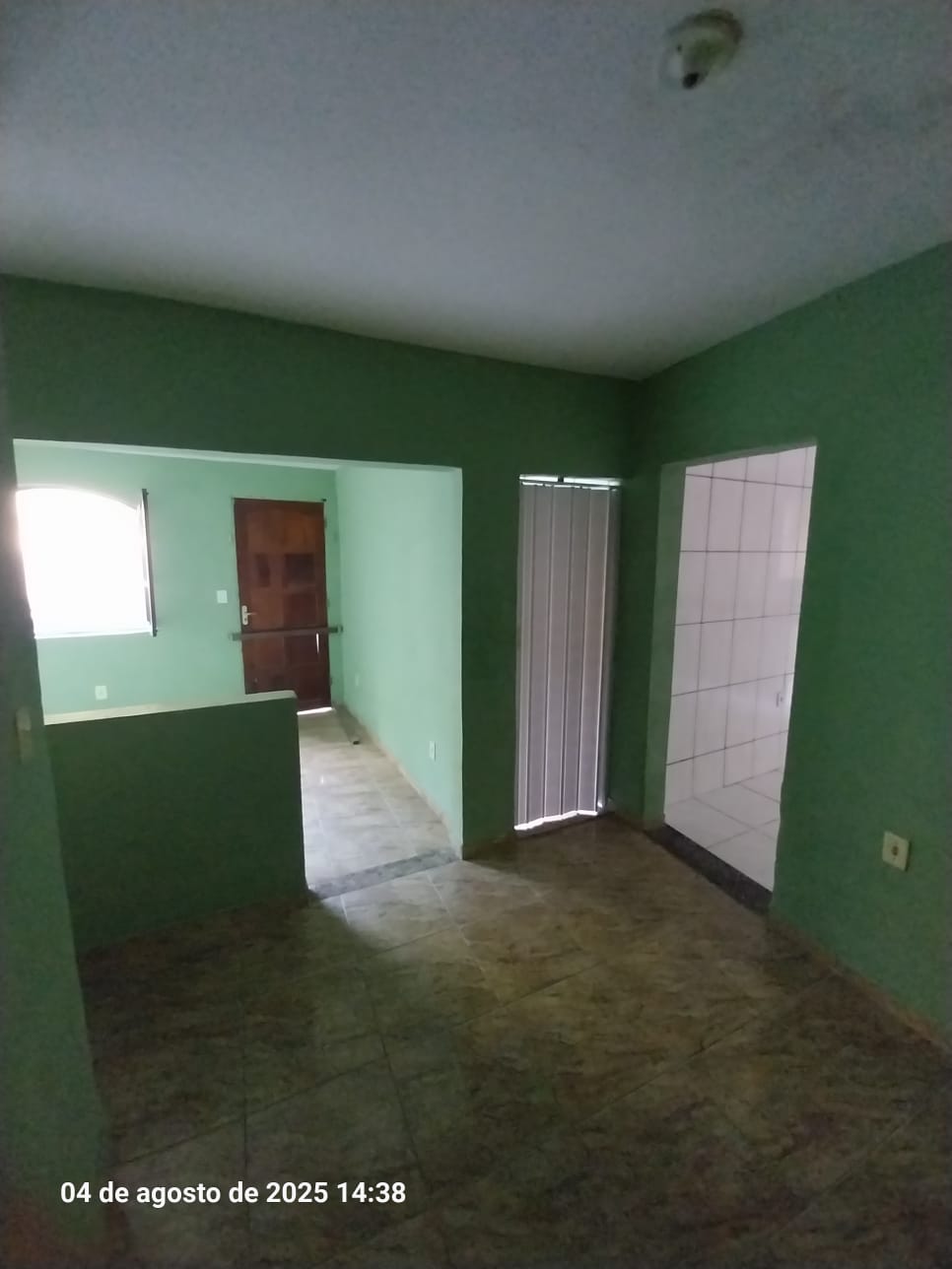 CASA NO BAIRRO ALMERINDA