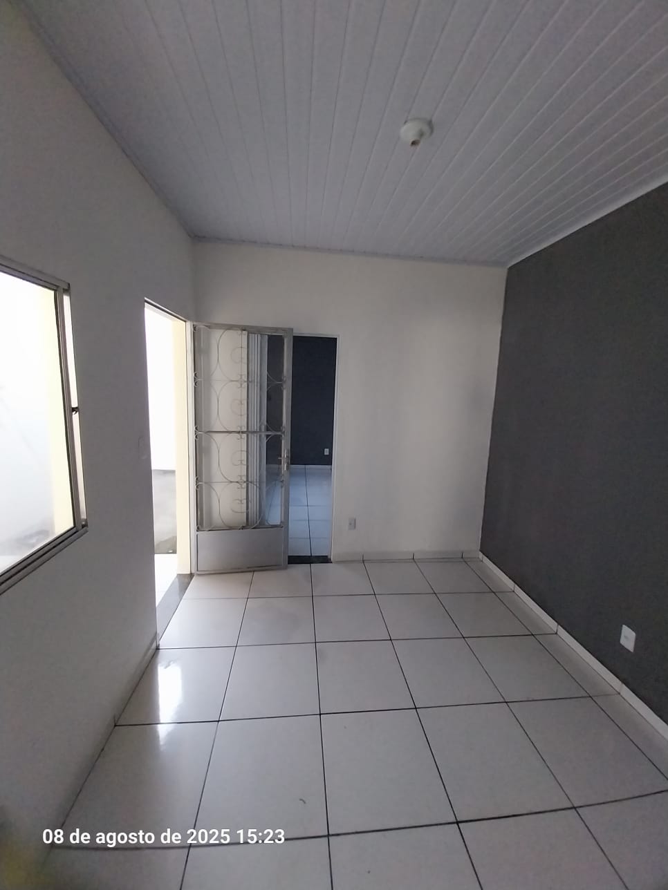 CASA NO BAIRRO ALMERINDA