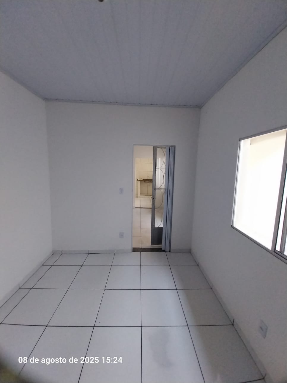 CASA NO BAIRRO ALMERINDA