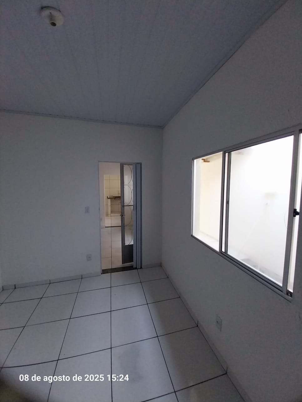 CASA NO BAIRRO ALMERINDA