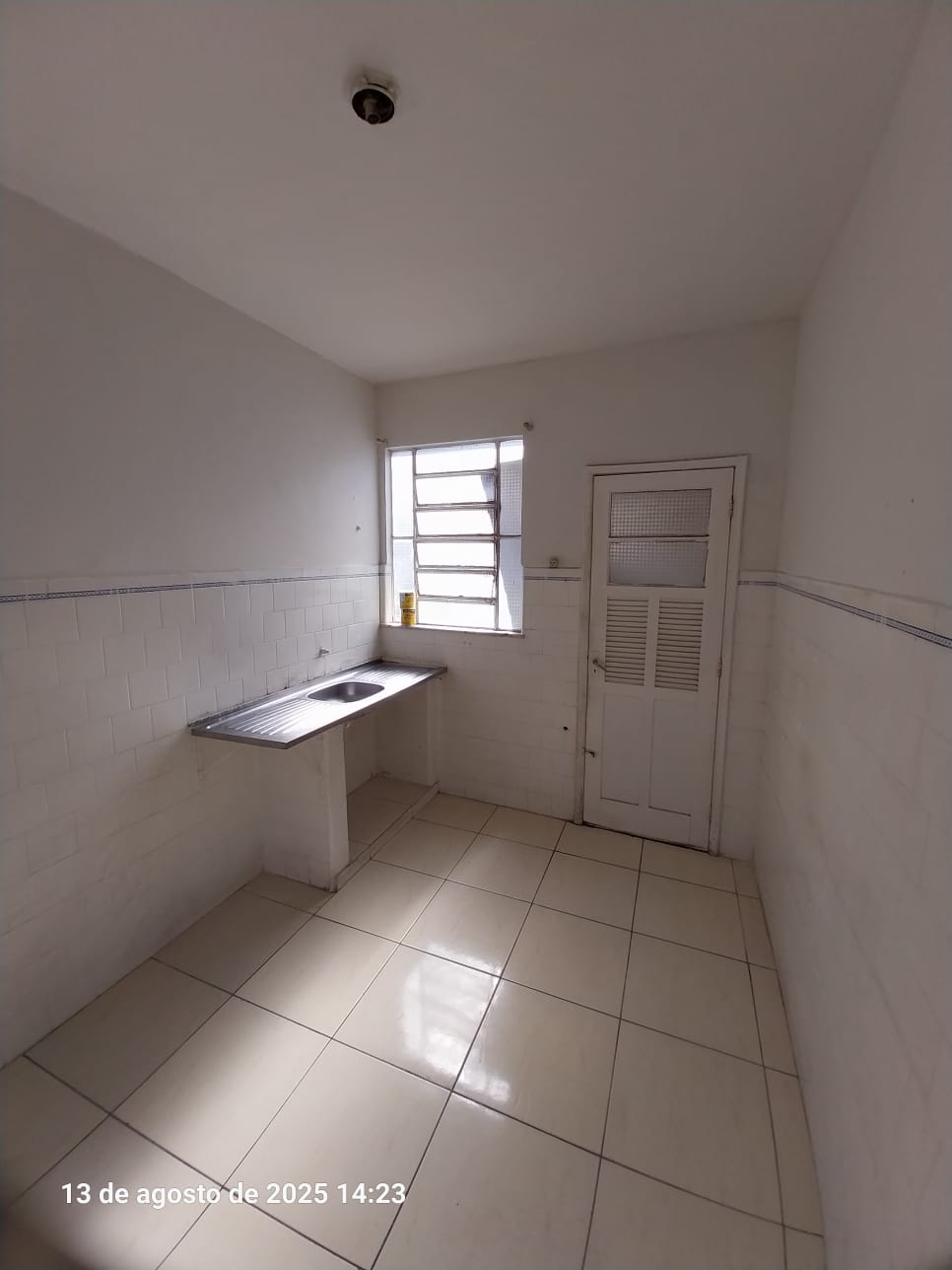 APARTAMENTO NO COLUBANDÊ
