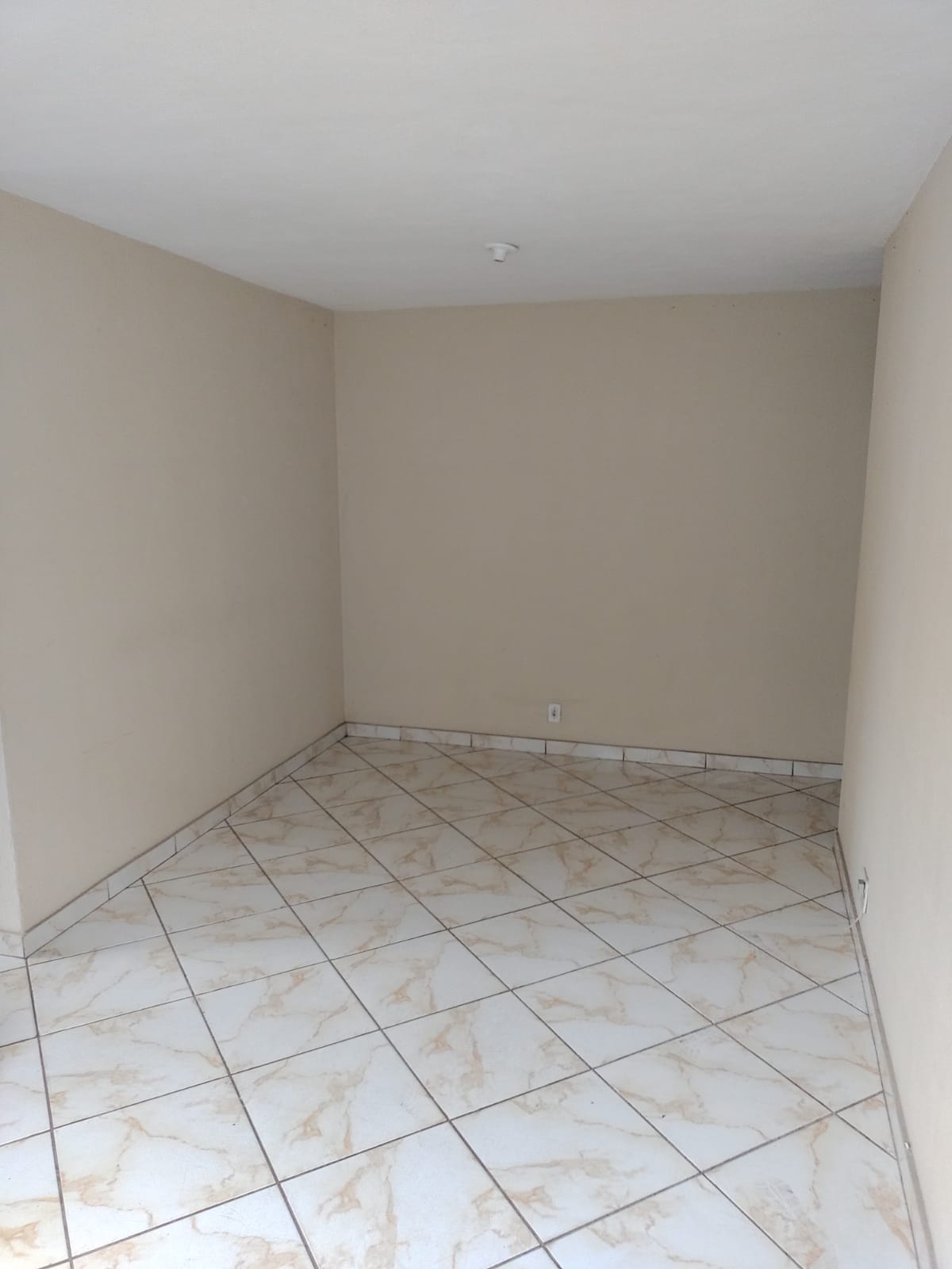 ÓTIMO APARTAMENTO NO COLUBANDE 