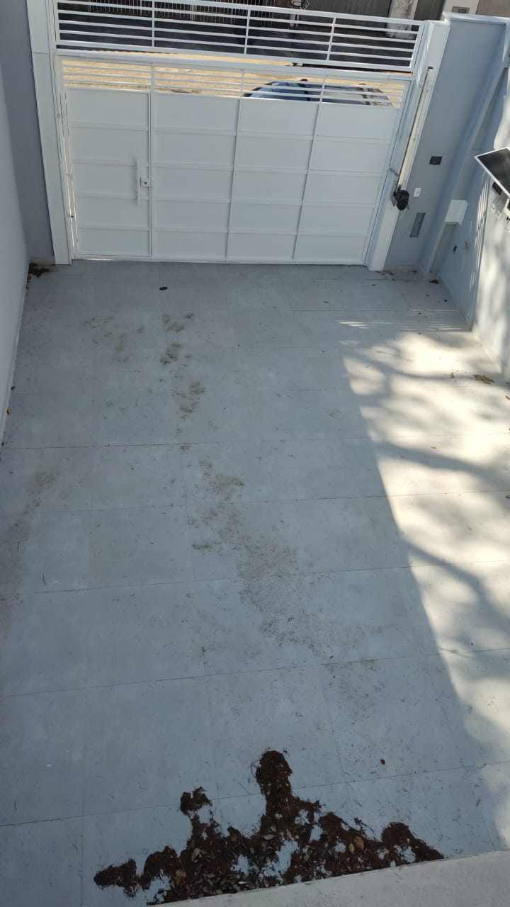 SOBRADO NO BAIRRO MONTE CASTELO
