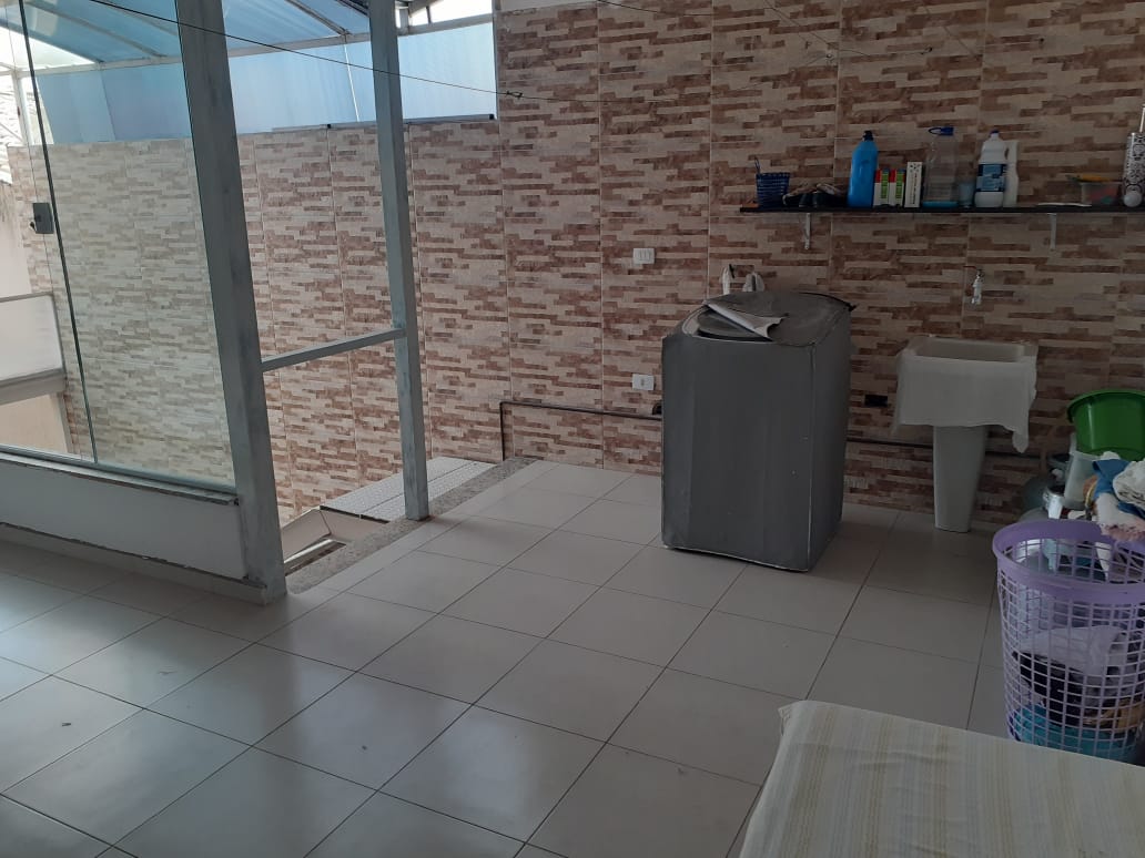 SOBRADO NO JARDIM SANTO ONOFRE