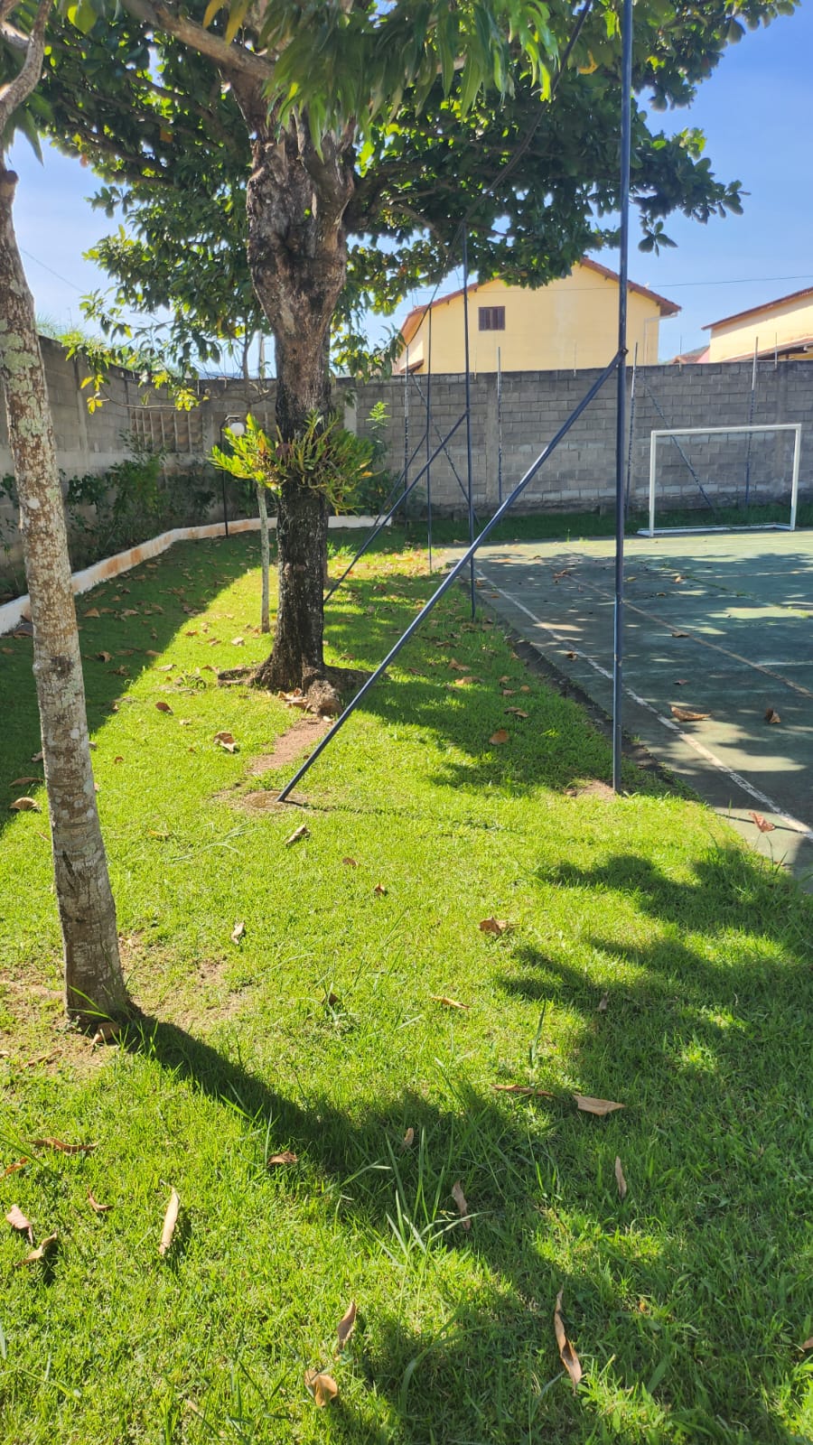 CASA EM CONDOMÍNIO FECHADO NA PRAIA MARTIN DE SÁ-LITORAL NORTE
