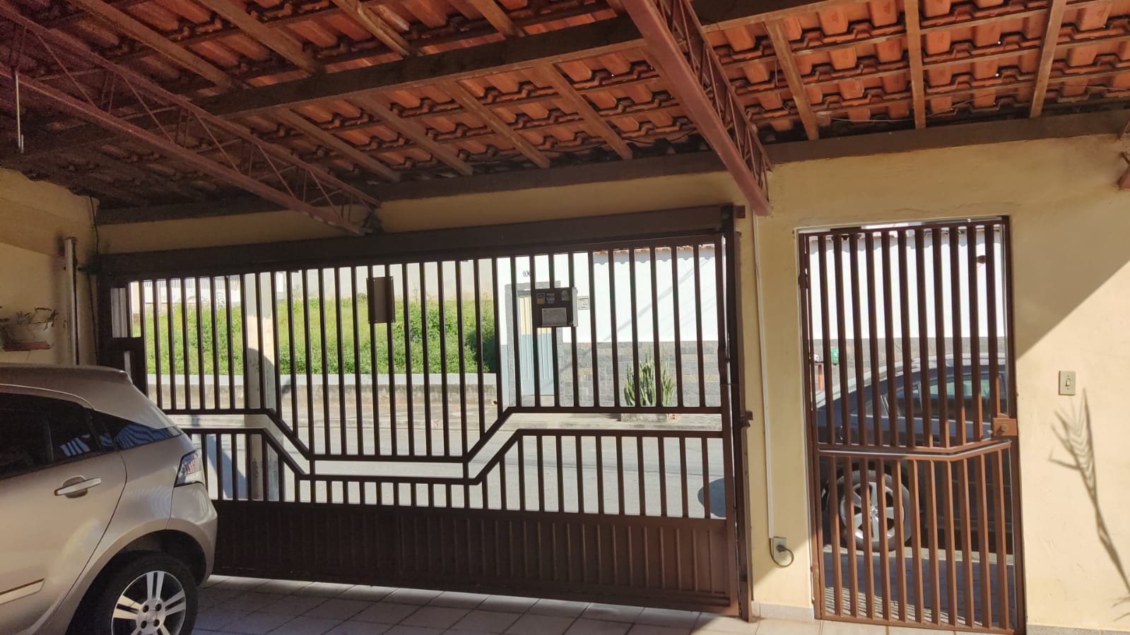 SOBRADO A VENDA NO MONTE CASTELO-ZONA LESTE